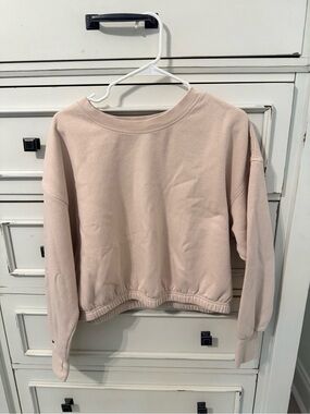 JoyLab Tan/Cream Cropped Sweatshirt